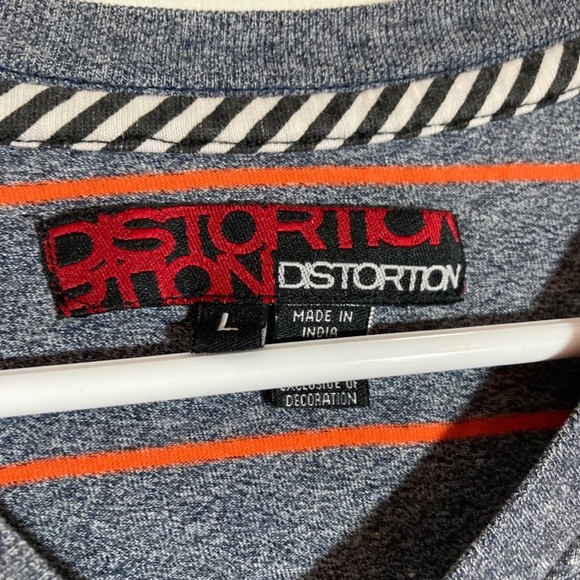 Mens Distortion v neck top large - Picture 3 of 4